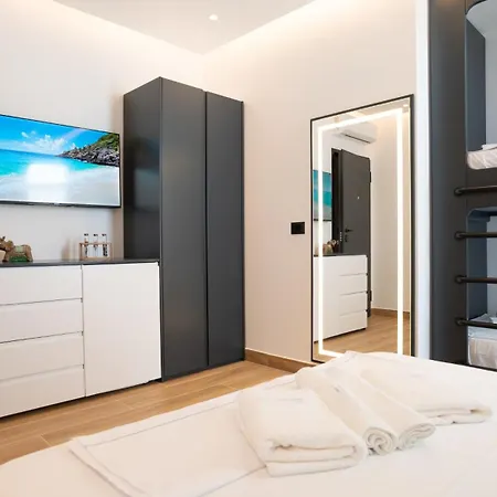 Hotel Azure Sea View