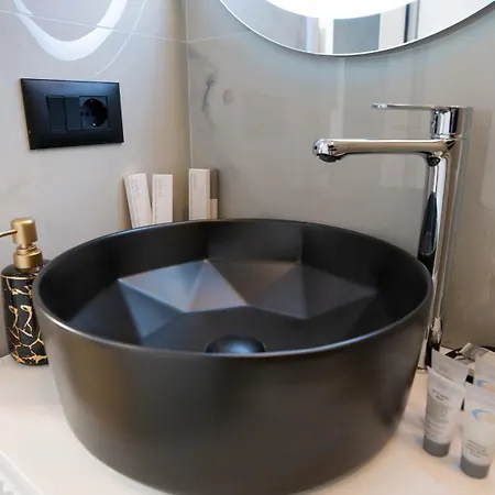 Azure Sea View * Durrës