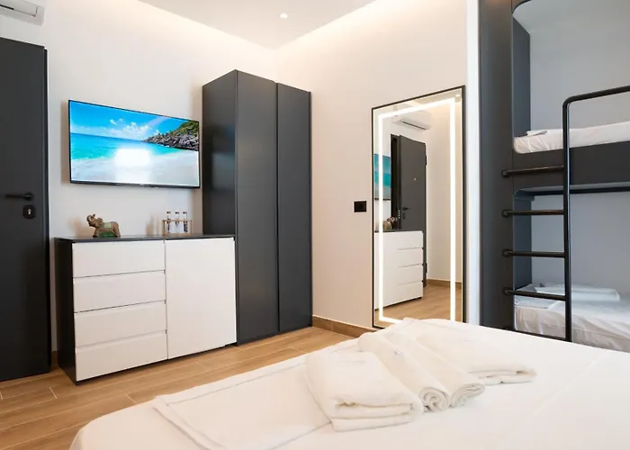 Hotel Azure Sea View