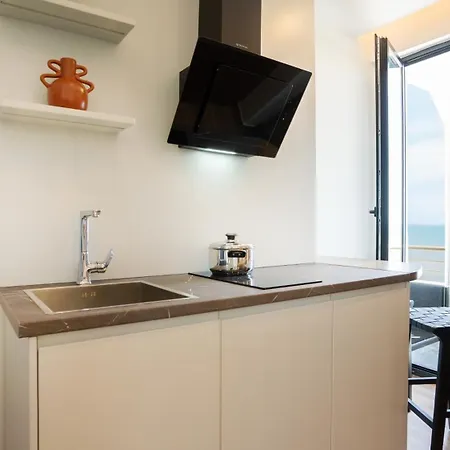 Azure Sea View 酒店 Durrës