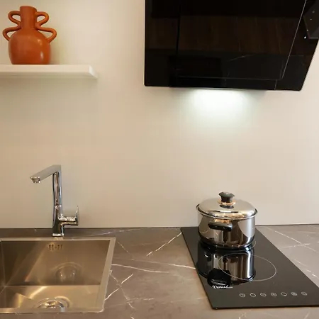 Azure Sea View 酒店