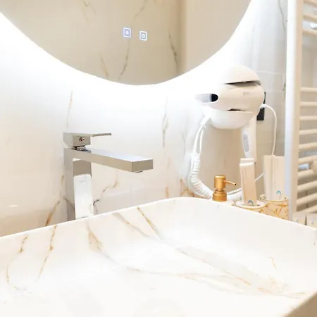 Azure Sea View Hotel Durrës